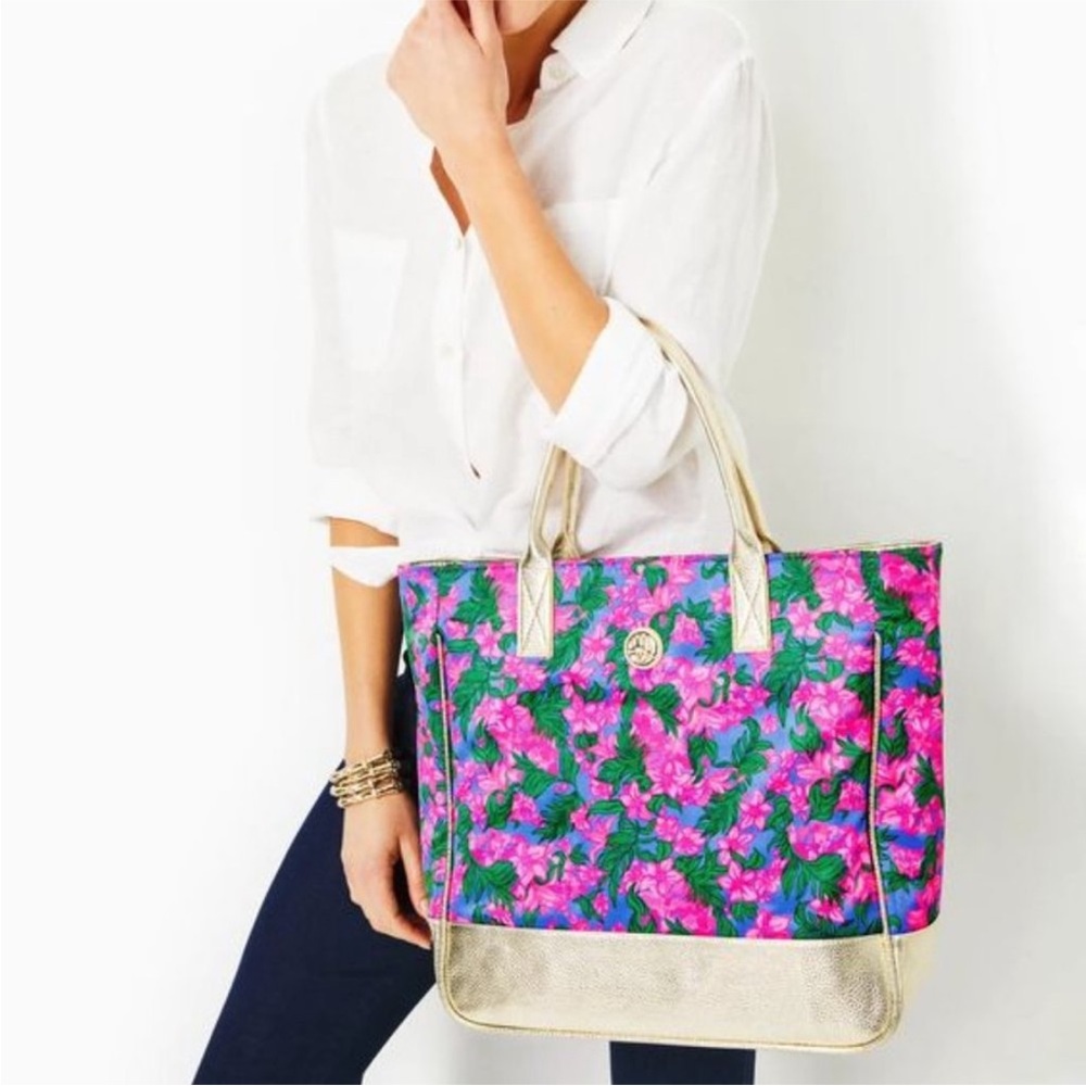 Lilly Pulitzer NWOT Gold Art Tote Bag in Cerise Pink Safari Sunset GWP